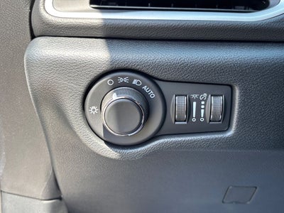 2027 Chrysler Pacifica LX