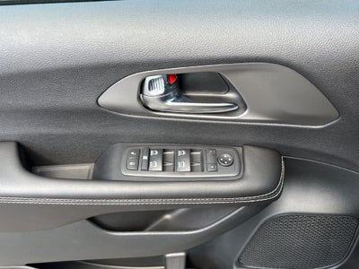 2027 Chrysler Pacifica LX