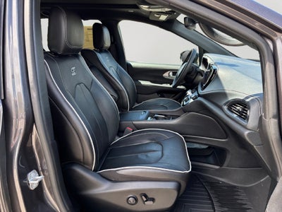 2023 Chrysler Pacifica Hybrid Limited