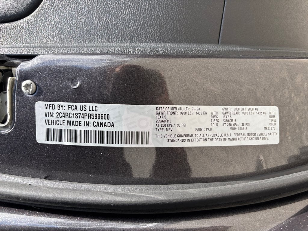 2023 Chrysler Pacifica Hybrid Limited