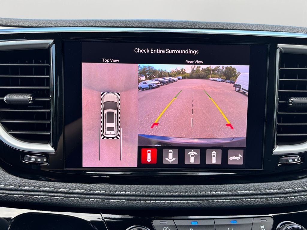 2027 Chrysler Pacifica Select