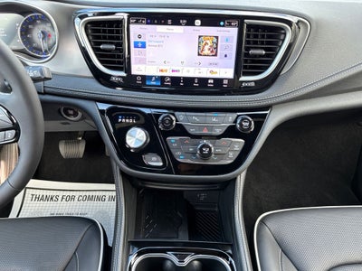 2027 Chrysler Pacifica Limited