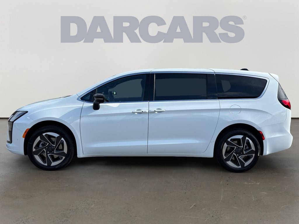 2027 Chrysler Pacifica Limited