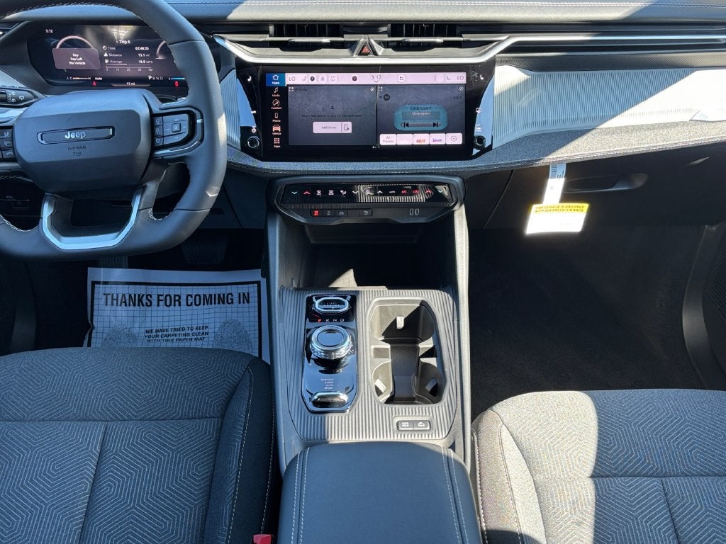 2027 Jeep Cherokee Laredo