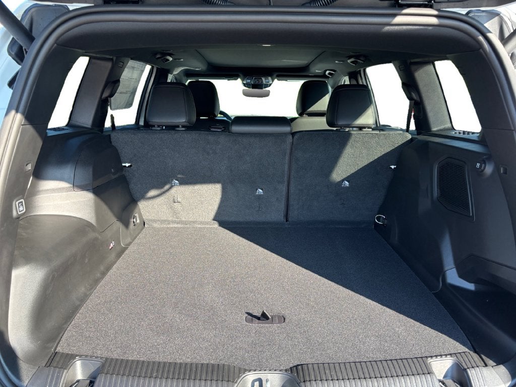 2026 Jeep Cherokee Base