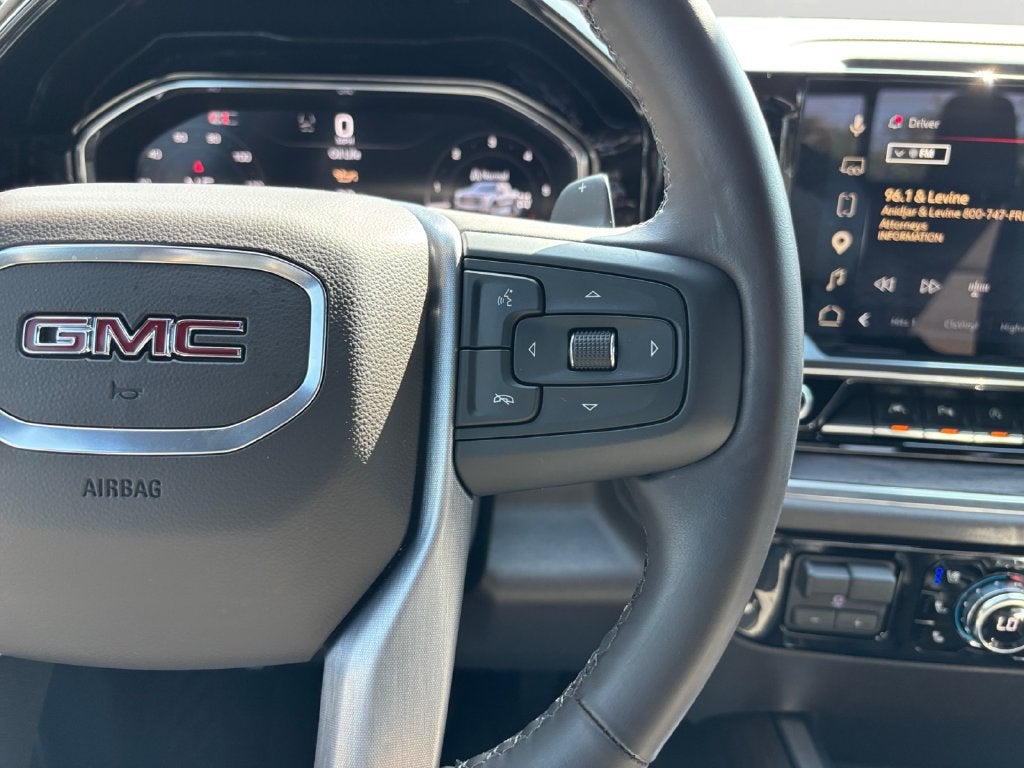 2025 GMC Sierra 1500 SLT