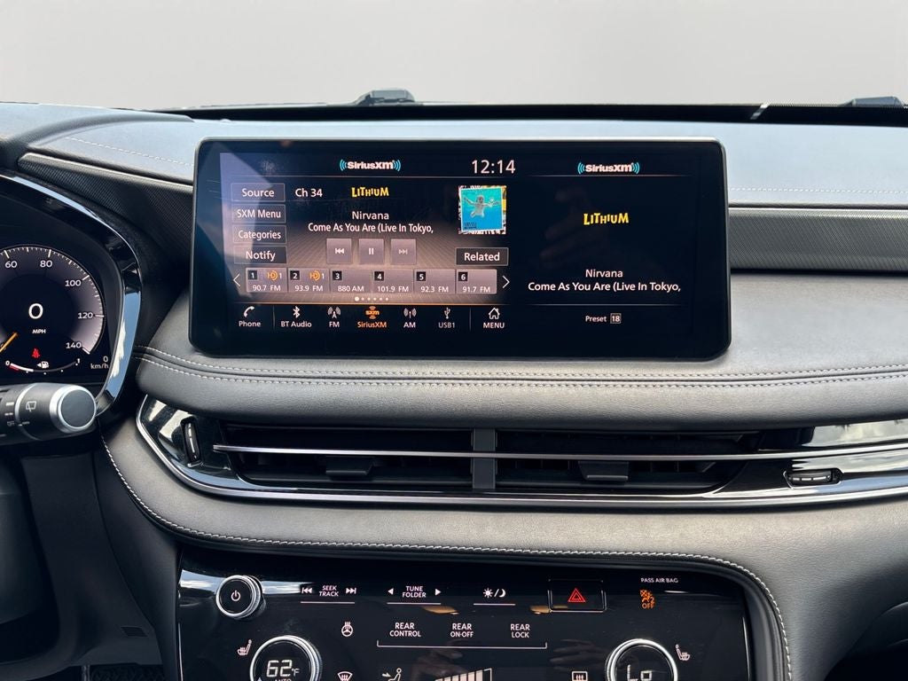2023 INFINITI QX60 LUXE