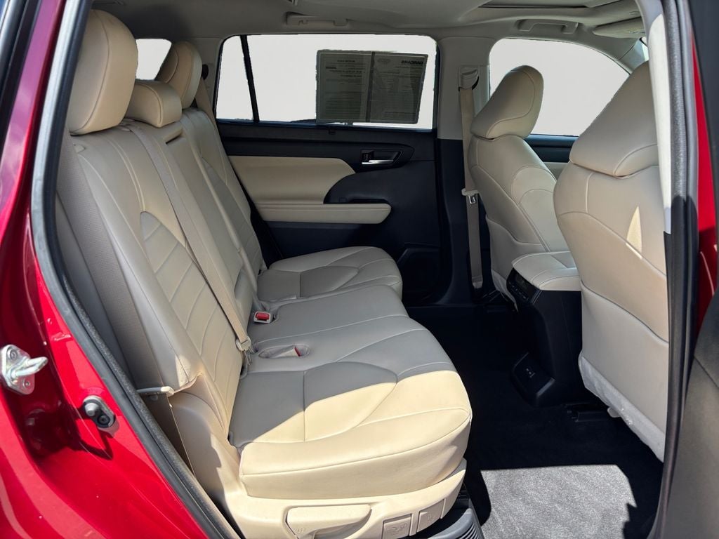 2023 Toyota Highlander Hybrid XLE