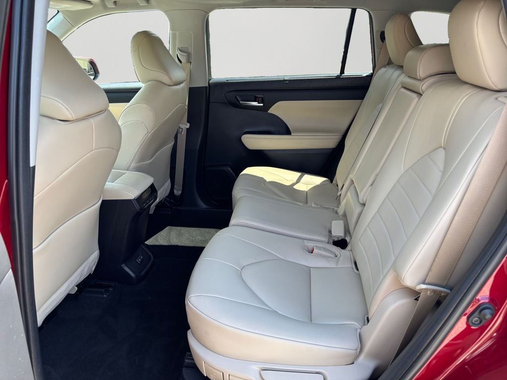 2023 Toyota Highlander Hybrid XLE