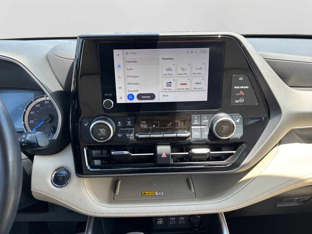 2023 Toyota Highlander Hybrid XLE
