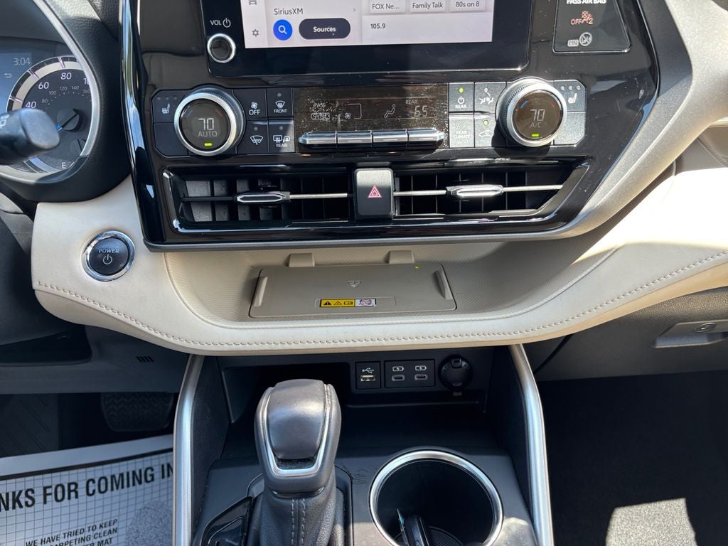 2023 Toyota Highlander Hybrid XLE