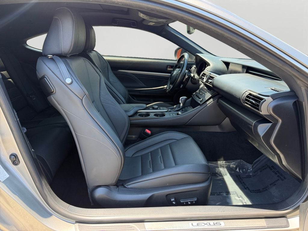 2017 Lexus RC 200t 200t