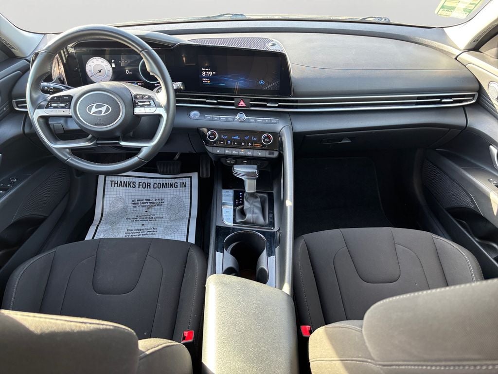 2025 Hyundai Elantra SEL Convenience