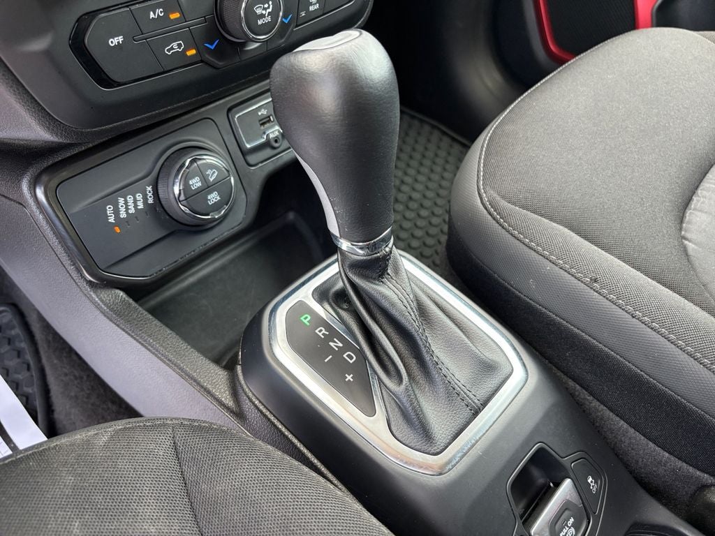 2023 Jeep Renegade Trailhawk