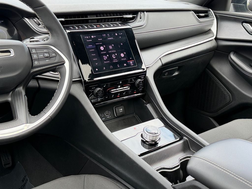 2025 Jeep Grand Cherokee Laredo X