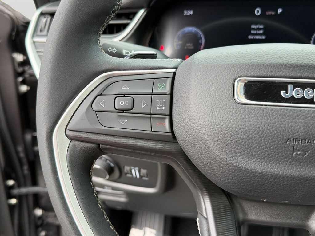 2025 Jeep Grand Cherokee Laredo X
