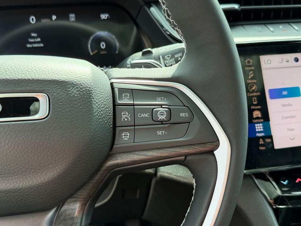 2026 Jeep Grand Cherokee Altitude