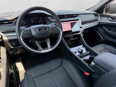 2027 Jeep Grand Cherokee Limited Reserve