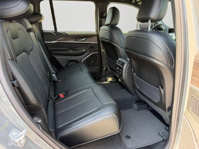 2027 Jeep Grand Cherokee Limited Reserve