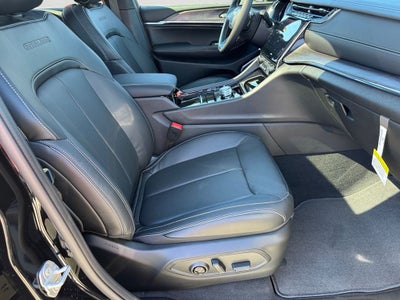 2025 Jeep Grand Cherokee Overland