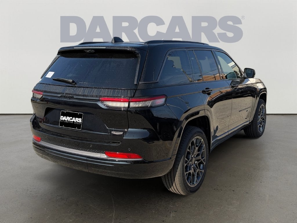 2027 Jeep Grand Cherokee Summit
