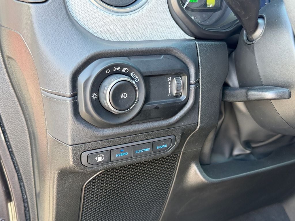 2025 Jeep Wrangler Sahara 4xe