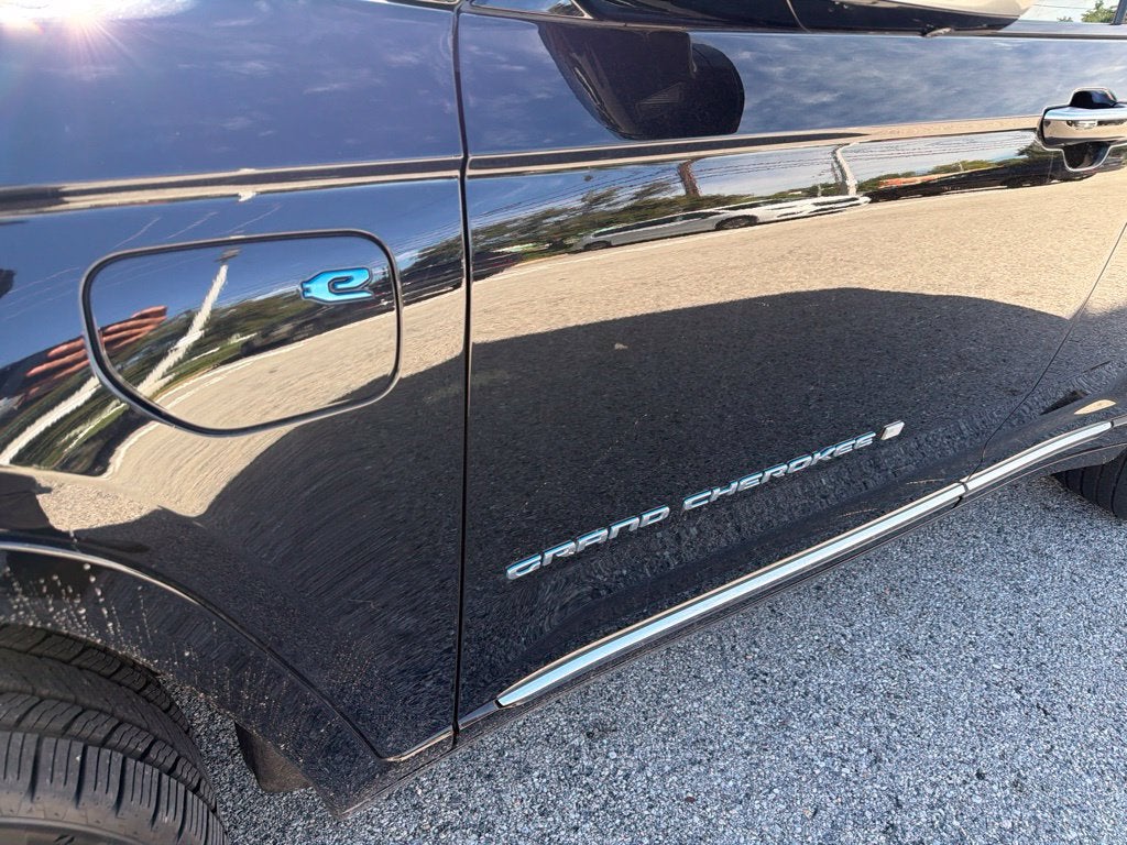 2022 Jeep Grand Cherokee Summit Reserve 4xe