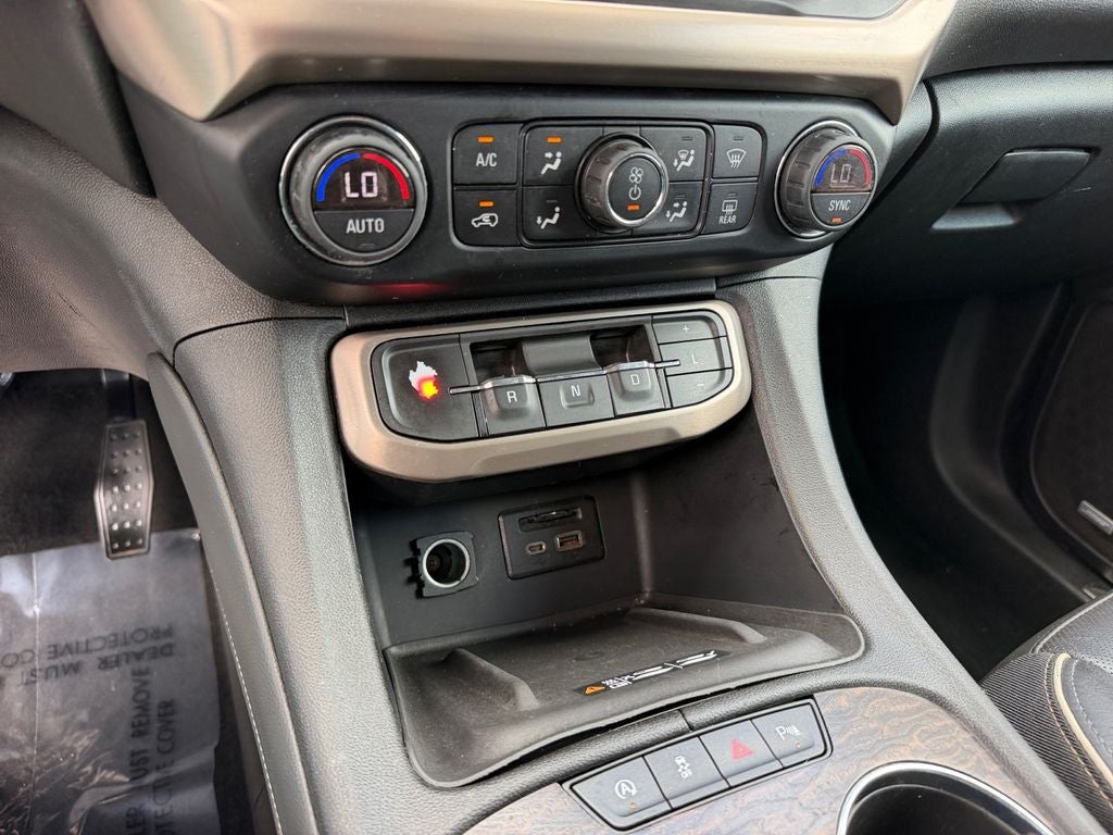2020 GMC Acadia Denali