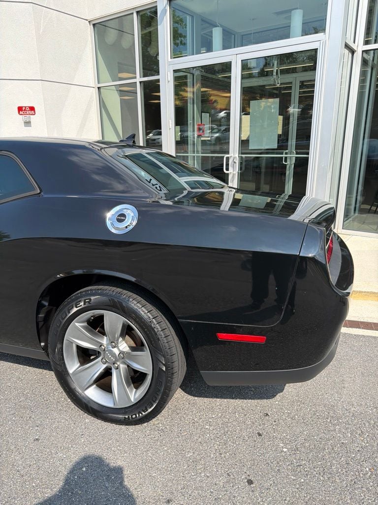 2016 Dodge Challenger SXT