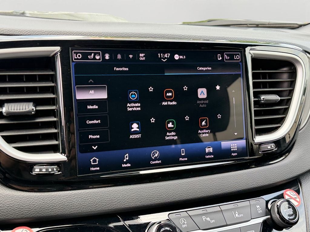2025 Chrysler Pacifica Select