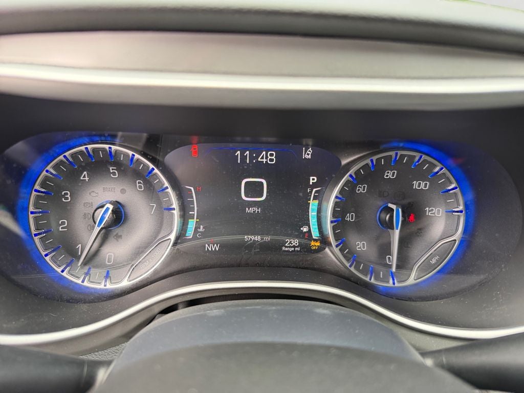 2025 Chrysler Pacifica Select