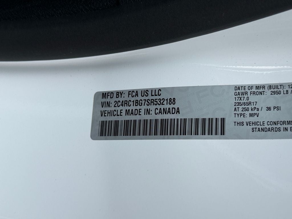 2025 Chrysler Pacifica Select