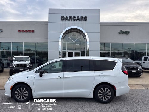 2024 Chrysler Pacifica Hybrid Select