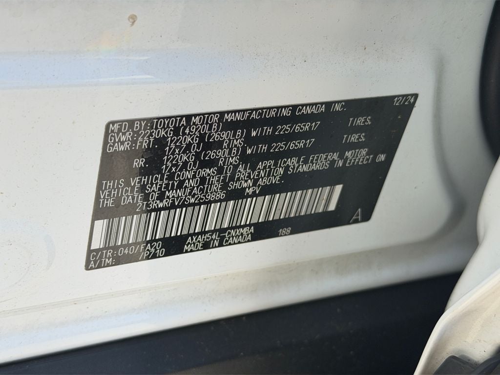 2025 Toyota RAV4 Hybrid XLE