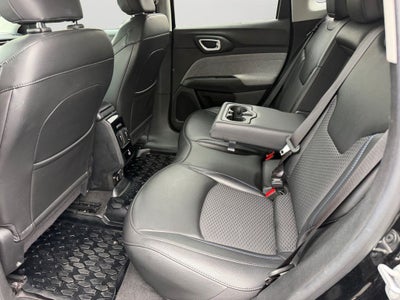 2022 Jeep Compass Latitude w/Convenience Group