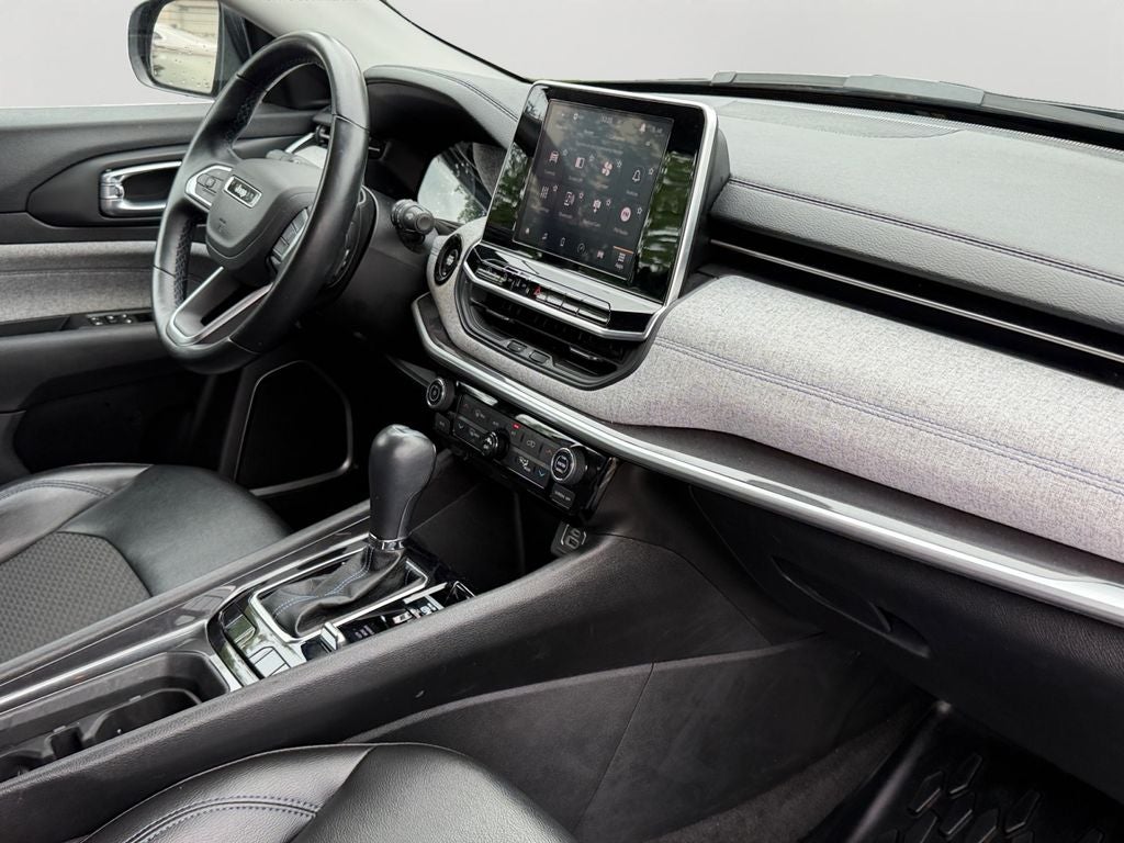 2022 Jeep Compass Latitude w/Convenience Group