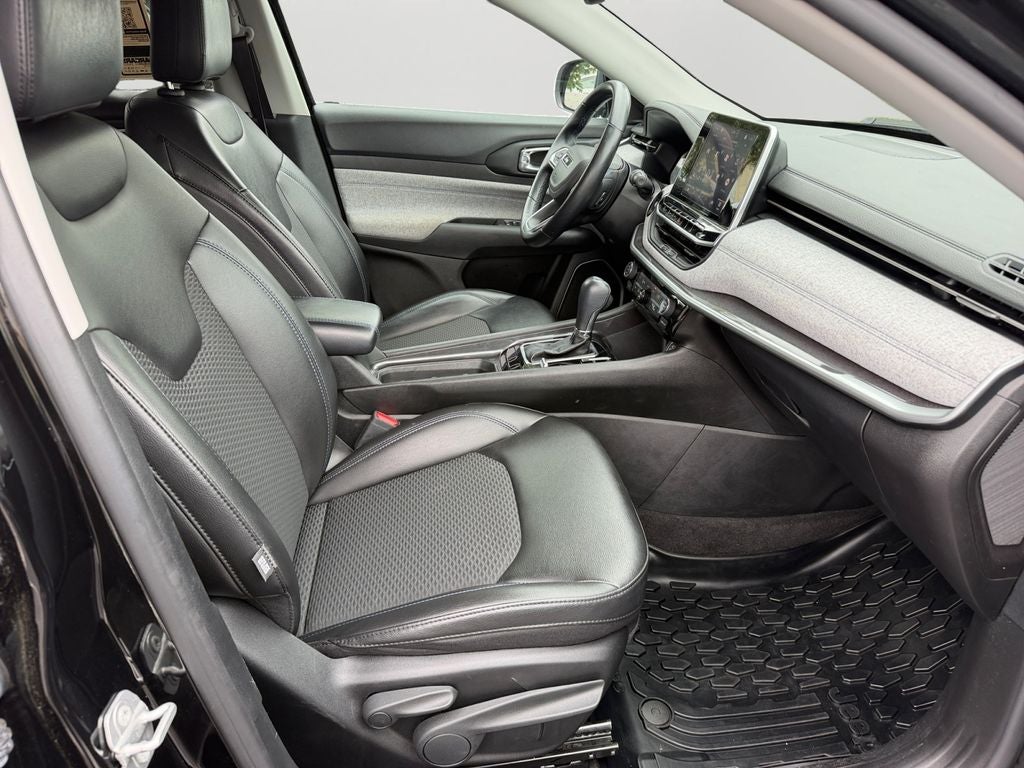 2022 Jeep Compass Latitude w/Convenience Group