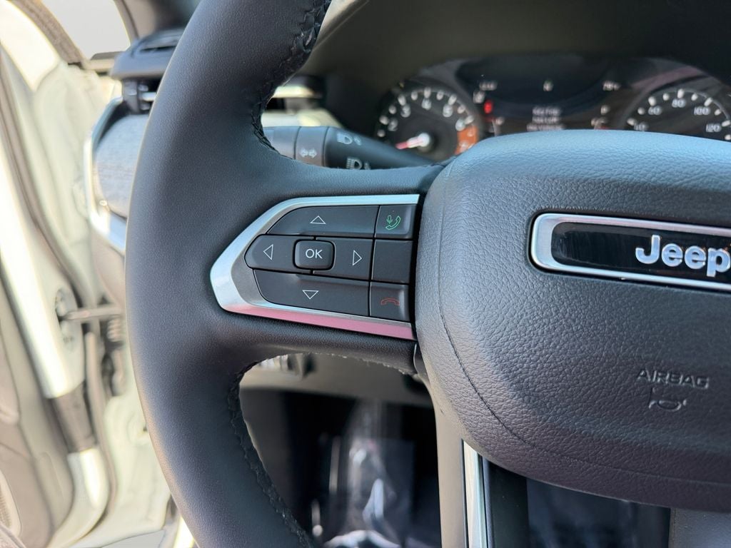 2023 Jeep Compass Latitude Lux