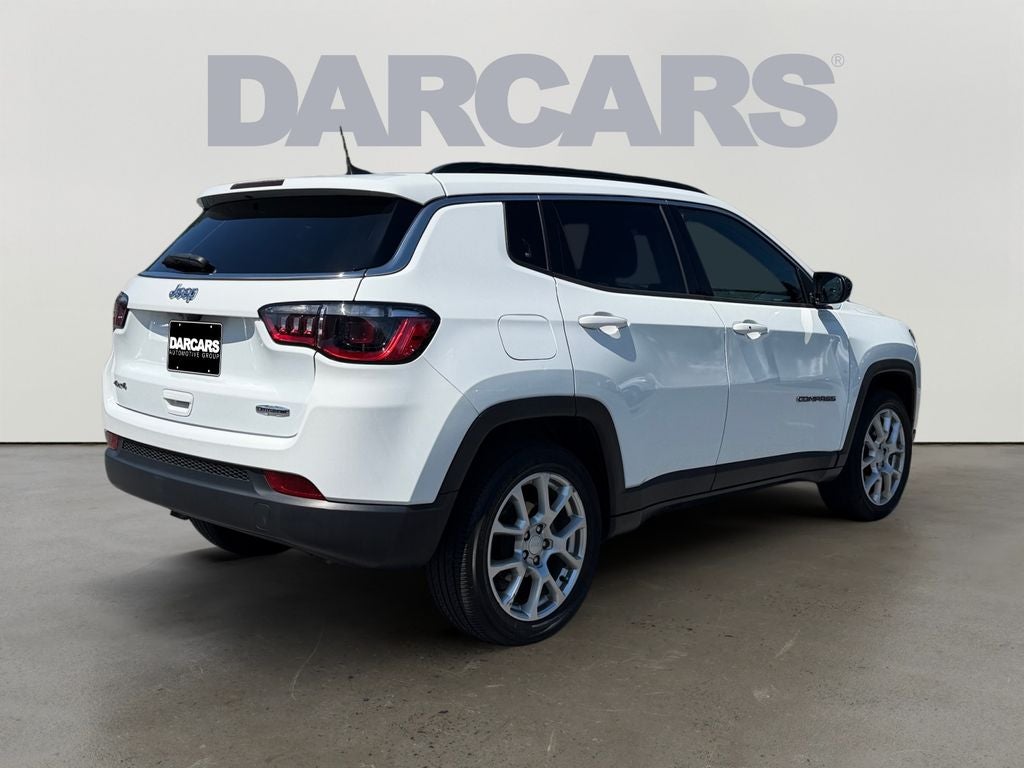2023 Jeep Compass Latitude Lux