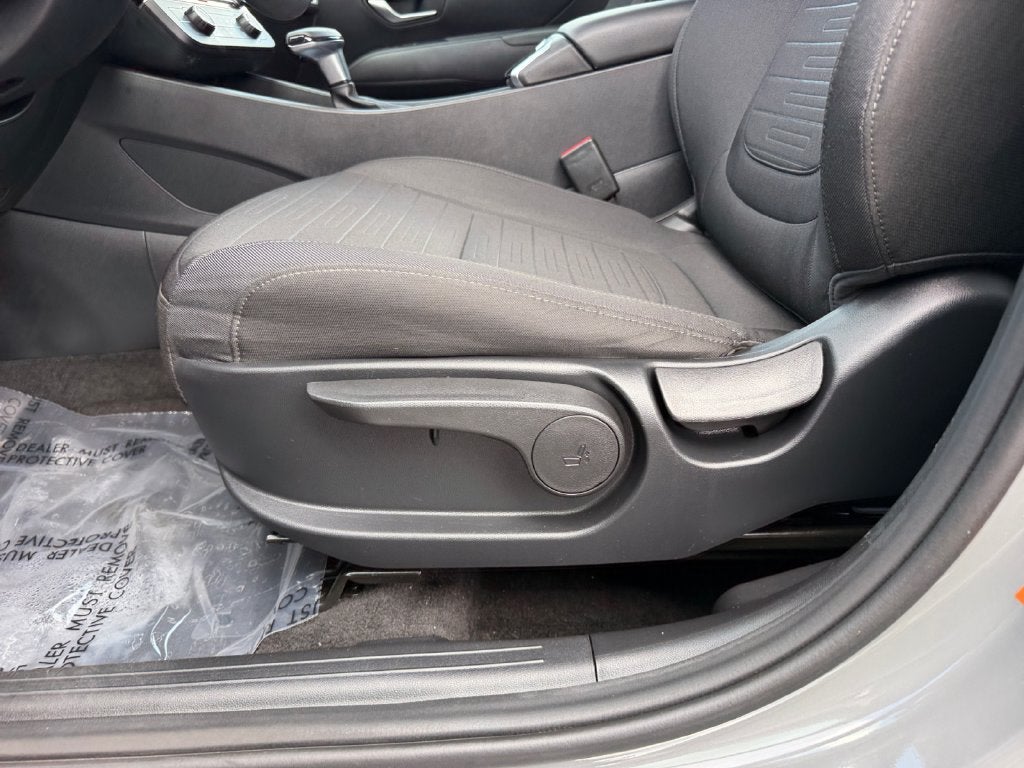 2025 Hyundai Santa Cruz SE