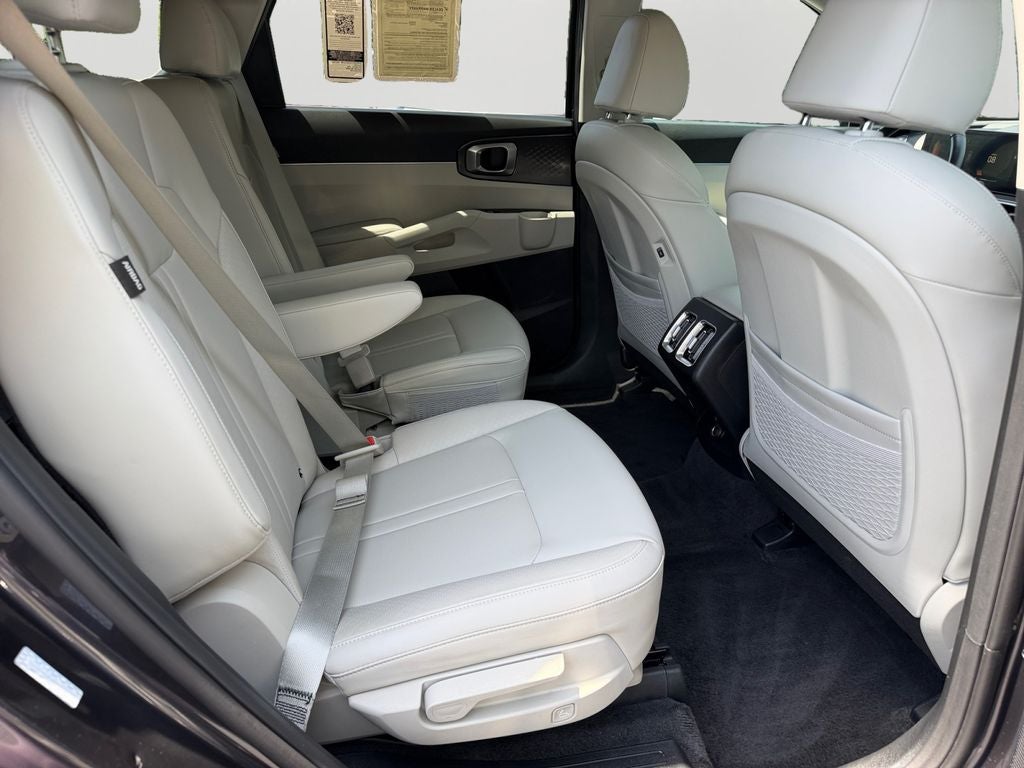 2025 Kia Sorento EX
