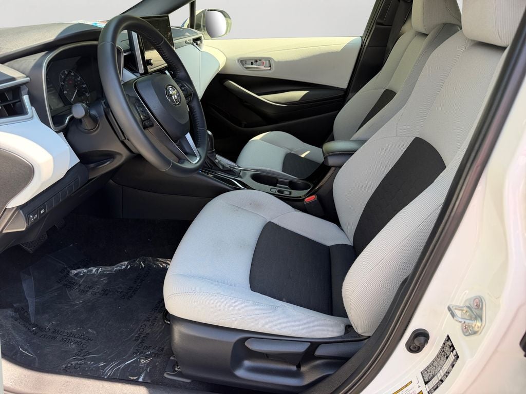 2025 Toyota Corolla Hatchback SE