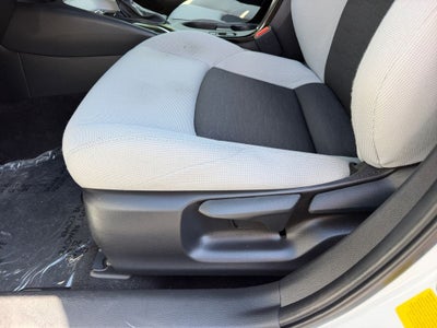 2025 Toyota Corolla Hatchback SE