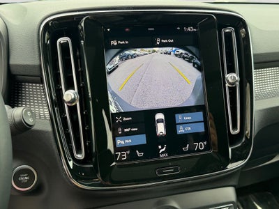 2022 Volvo XC40 R-Design