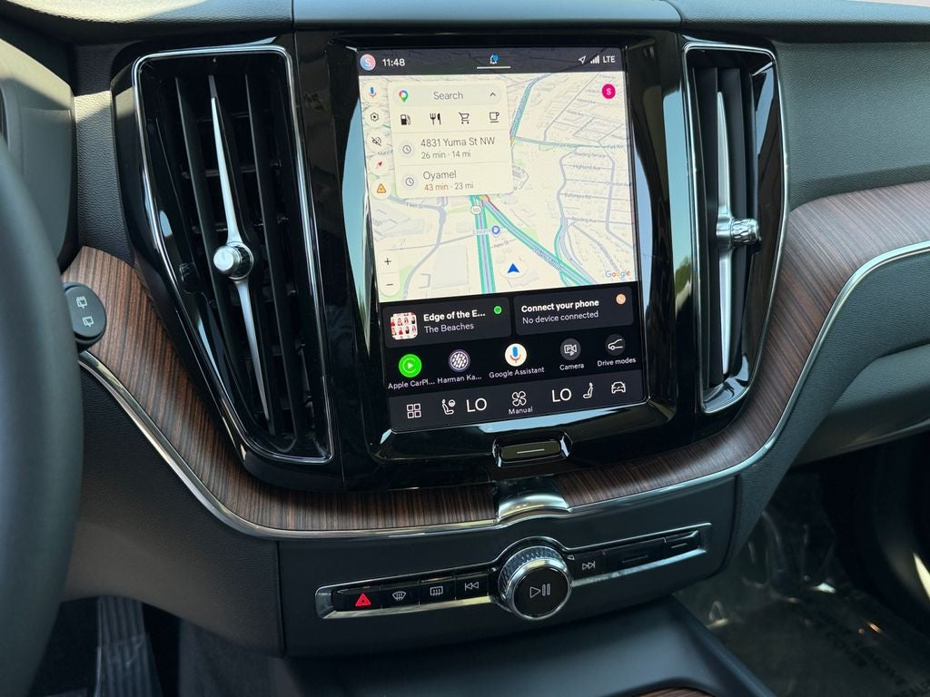 2024 Volvo XC60 B5 Plus Dark Theme