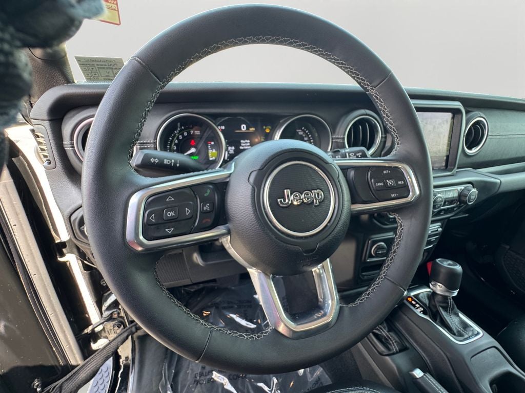2023 Jeep Wrangler Sahara 4xe w/Navigation
