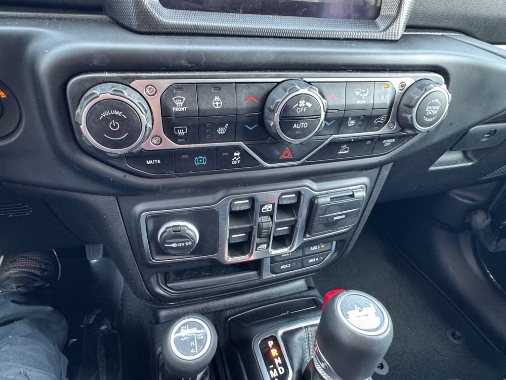 2023 Jeep Wrangler Sahara 4xe w/Navigation