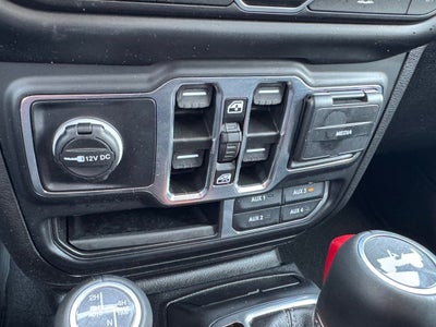 2023 Jeep Wrangler Sahara 4xe w/Navigation