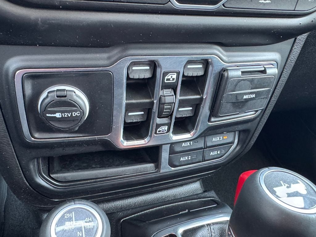 2023 Jeep Wrangler Sahara 4xe w/Navigation