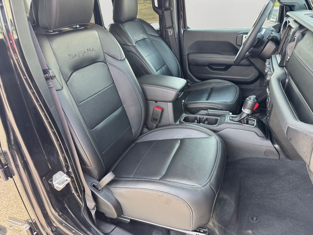 2023 Jeep Wrangler Sahara 4xe w/Navigation